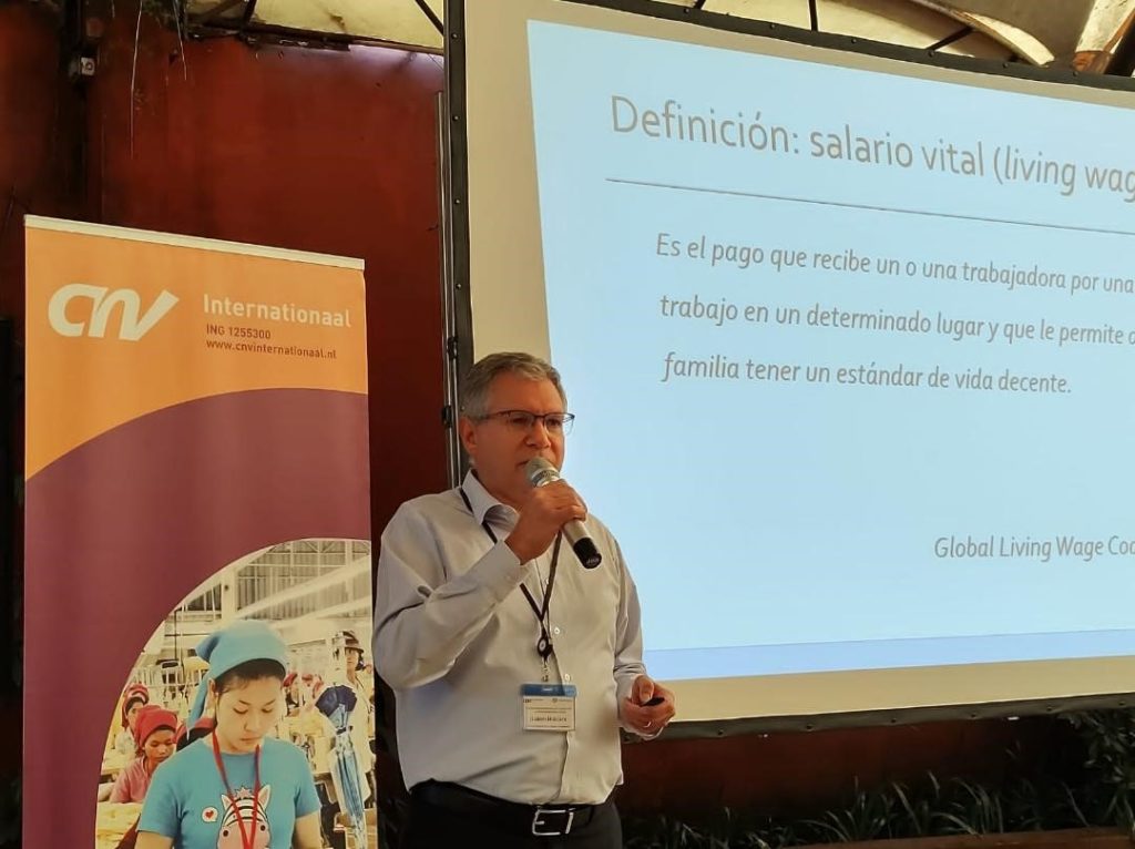 Marcelo Delajara (ARI) presenting at the CNV Internationaal&rsquo;s Regional Meeting of the Sugar Network, Antigua (Guatemala), 23 June 2022